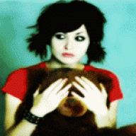 كبريآ أنثى ـآ