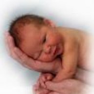 قلبي يستنزف ألم