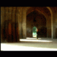 تناهيد عاشقة