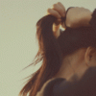 ابتسآمة خجل