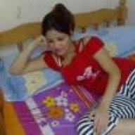 احضان محتاجه