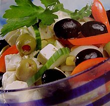 220px-GreekSalad.jpg
