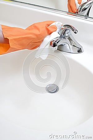 cleaning-bathroom-sink-thumb4828829.jpg