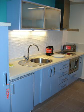 modern-kitchen.jpg