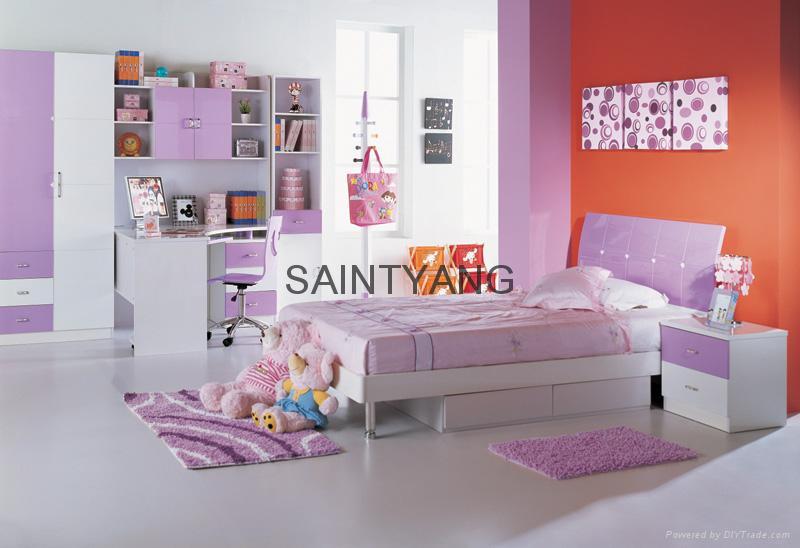 Children_bedroom_furniture.jpg